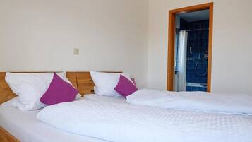 1 habitación, wifi y ropa de cama