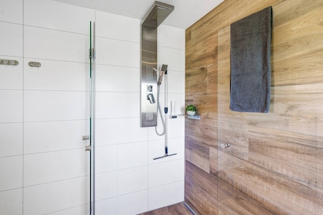 Shower, hair dryer, towels. Apartment 'Abendrot' with Private Terrace and Wi-Fi