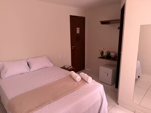 Basic Double or Twin Room | Wi-fi percuma 