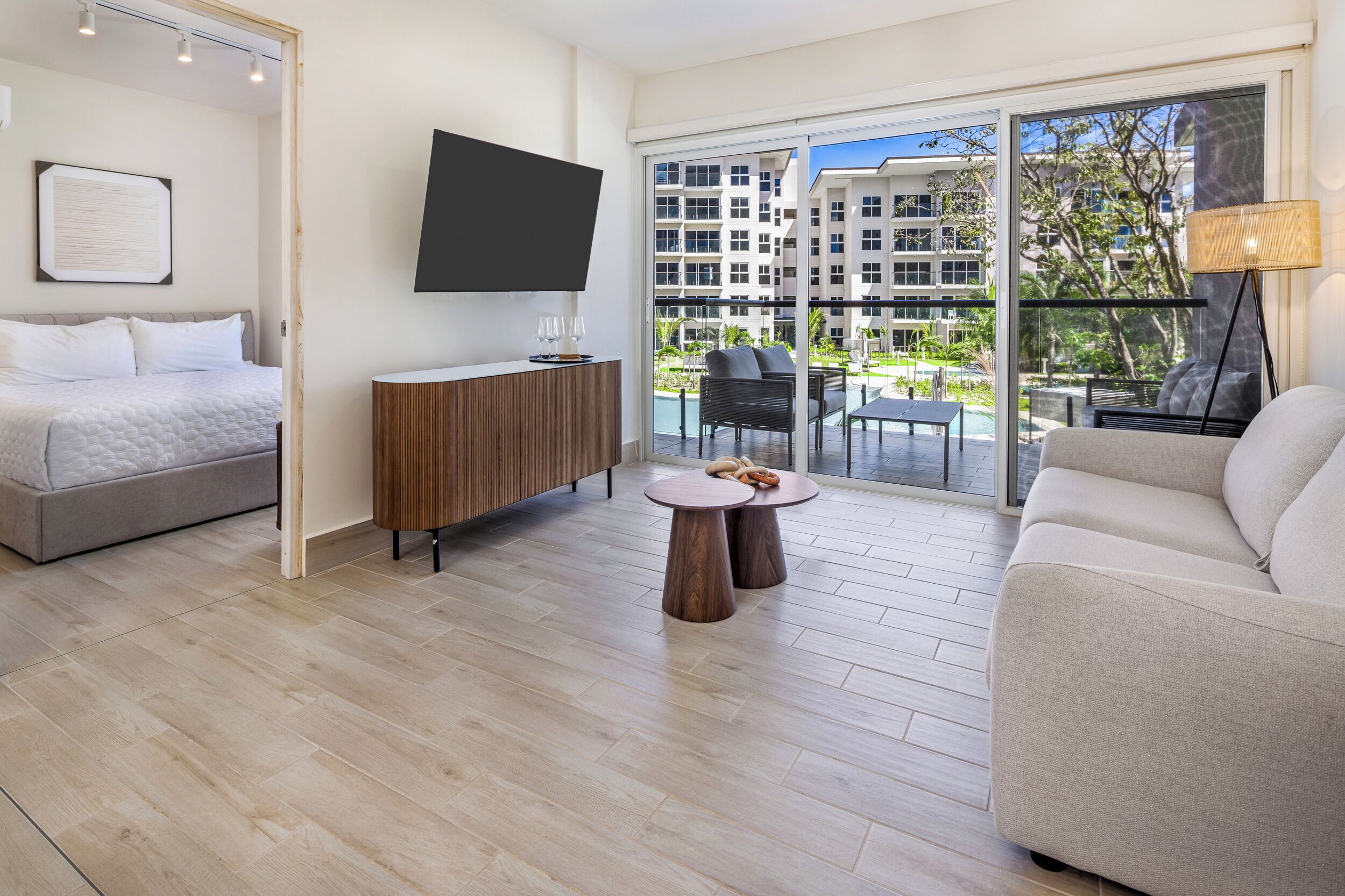 Apartamento de lujo, balcón, vistas a la playa | Interior