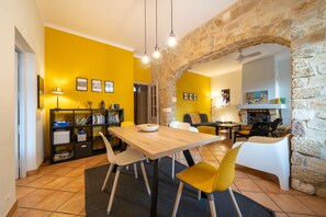 Interior - Soleil Provençal - Avec piscine privée (Avignon)