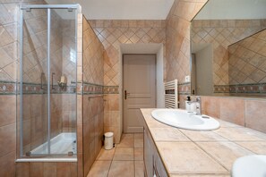 Hair dryer, towels - Soleil Provençal - Avec piscine privée (Avignon)