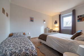 Iron/ironing board, free WiFi, bed sheets - Soleil Provençal - Avec piscine privée (Avignon)