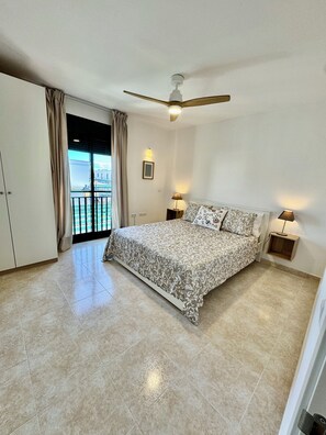 Iron/ironing board, WiFi, bed sheets - Apartment La Pituca II (Playa Blanca)