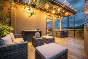 Terrace/patio - Penthouse in Condesa + Cathedral View Terrace + 3BR Ensuite + Prime Location (Ciudad de México)