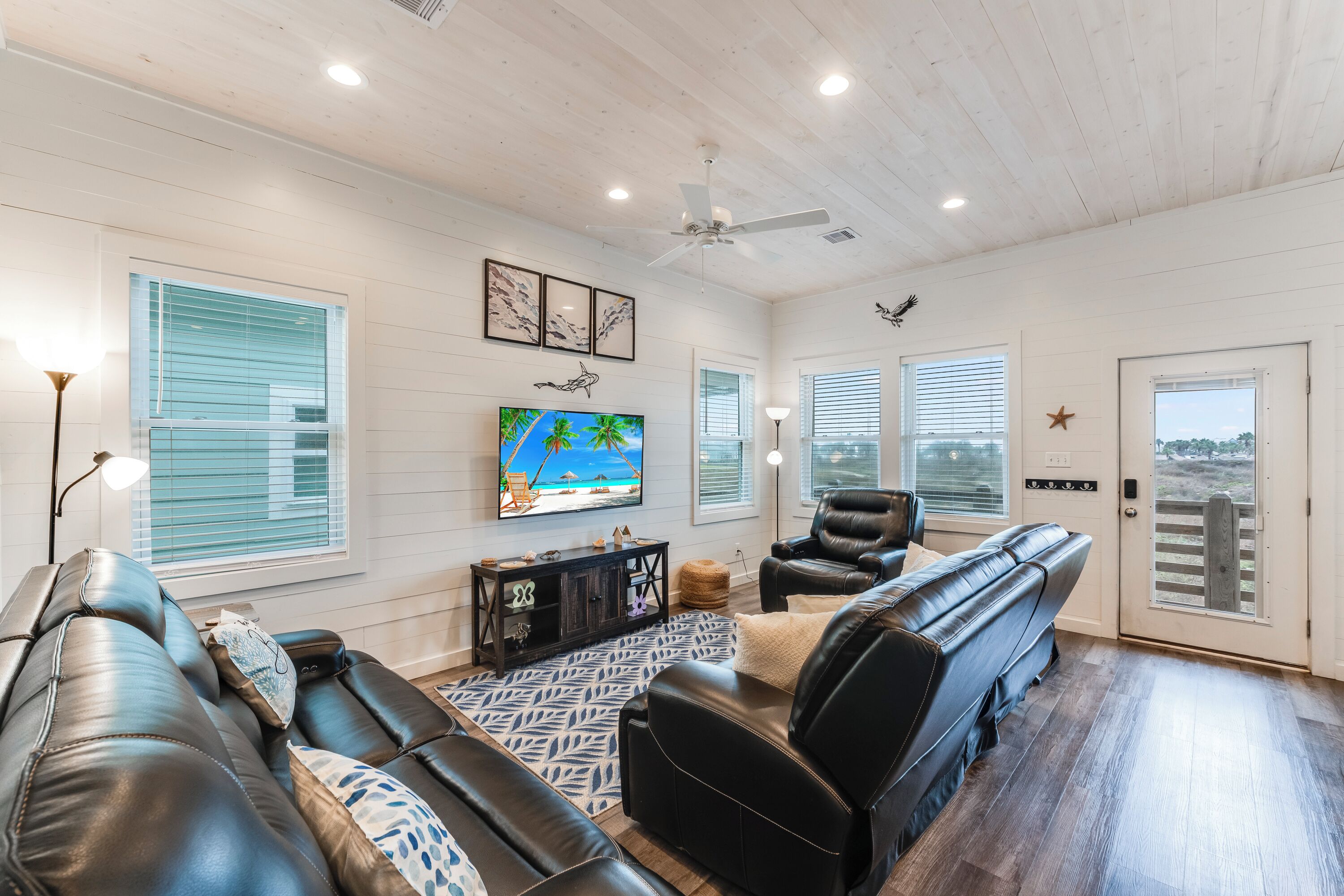 Smart TV, DVD player