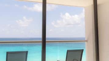 Studio Confort, balcon, vue mer | Intérieur