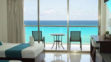 In-room safe, blackout curtains, free WiFi