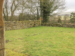 Property grounds - The Bothy (Leyburn)