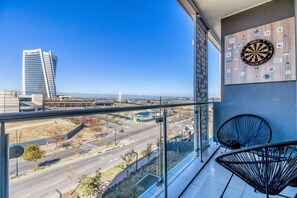 Property grounds - Cozy 1-bedroom apartment suite in cool Midrand with AC and gym (Midrand)