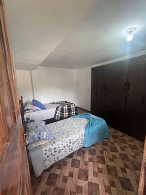 1 غرفة نوم وواي فاي وملاءات أسرّة