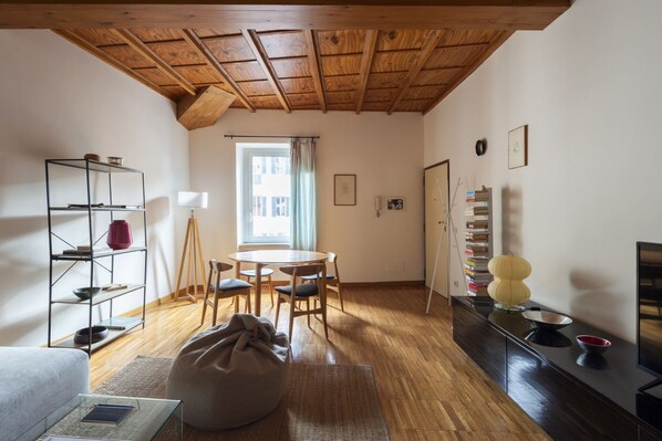 Smart TV - Trastevere Luxury Panoramic Apartment (Roma)
