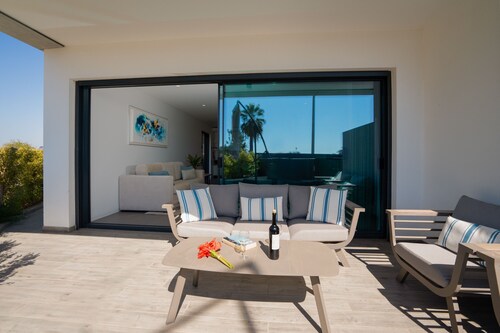 APARTMENT MONTE CARLO, Cabanas Fishing Village