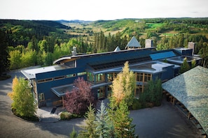 Exterior - Azuridge Estate Hotel (Priddis)