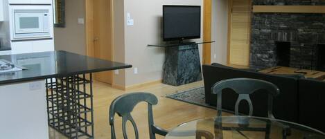 Body treatments, 2 treatment rooms, massages