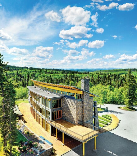 Azuridge Estate Hotel