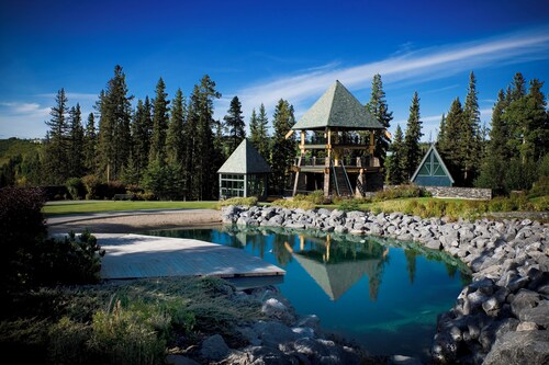 Azuridge Estate Hotel