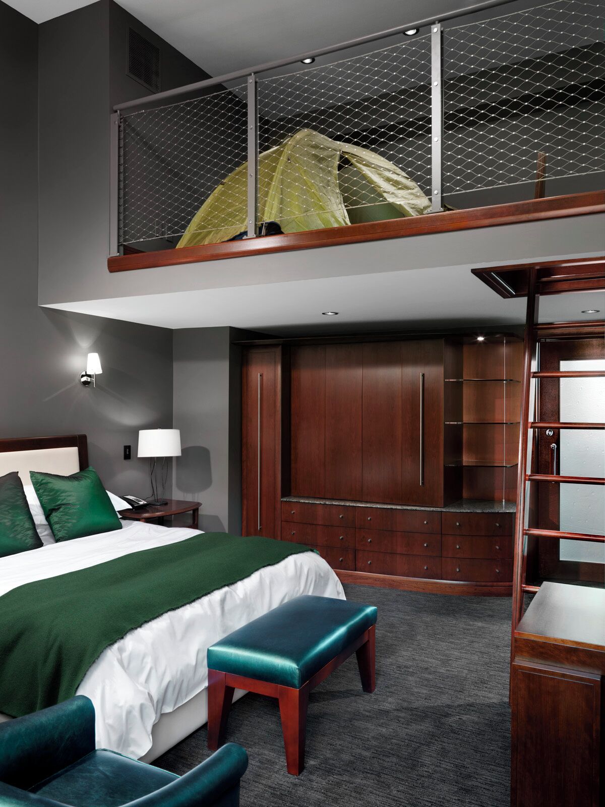 客房內保險箱、遮光布/窗簾、熨斗/熨衣板、免費無線上網