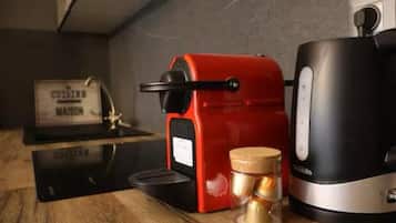 Kaffee und/oder Kaffeemaschine