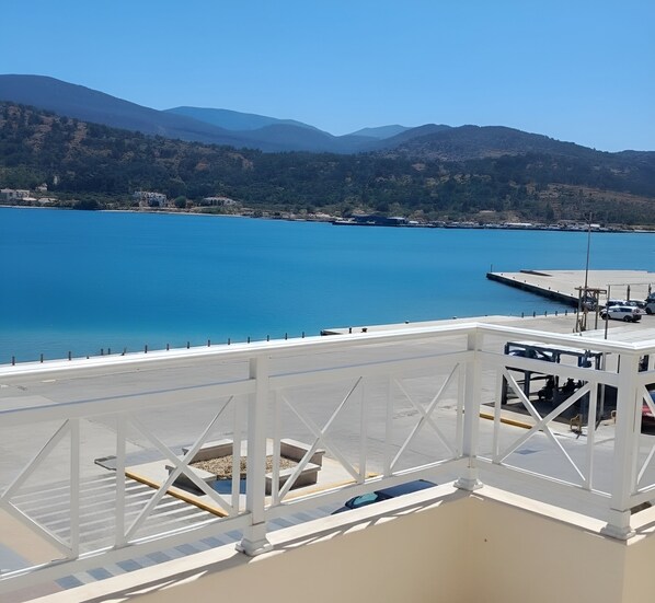 المنطقة المحيطة بالمنشأة