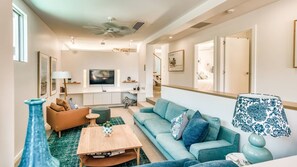 TV - 36 Seaview Terrace Sunshine Beach (Sunshine Beach)