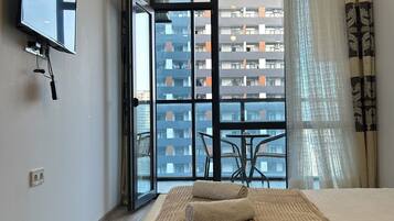 1 chambre, fer et planche à repasser, Wi-Fi, literie fournie