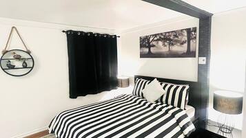 1 habitación, tabla de planchar con plancha, wifi gratis y ropa de cama