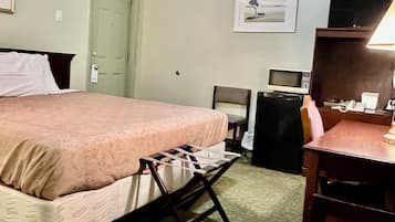 Iron/ironing board, internet, bed sheets