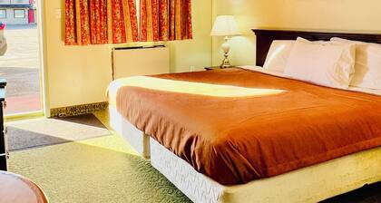 Rocky Mountain Lodge - Standard Room, 1 King Bed