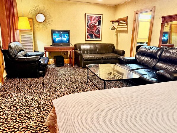 1 bedroom, iron/ironing board, Internet, bed sheets