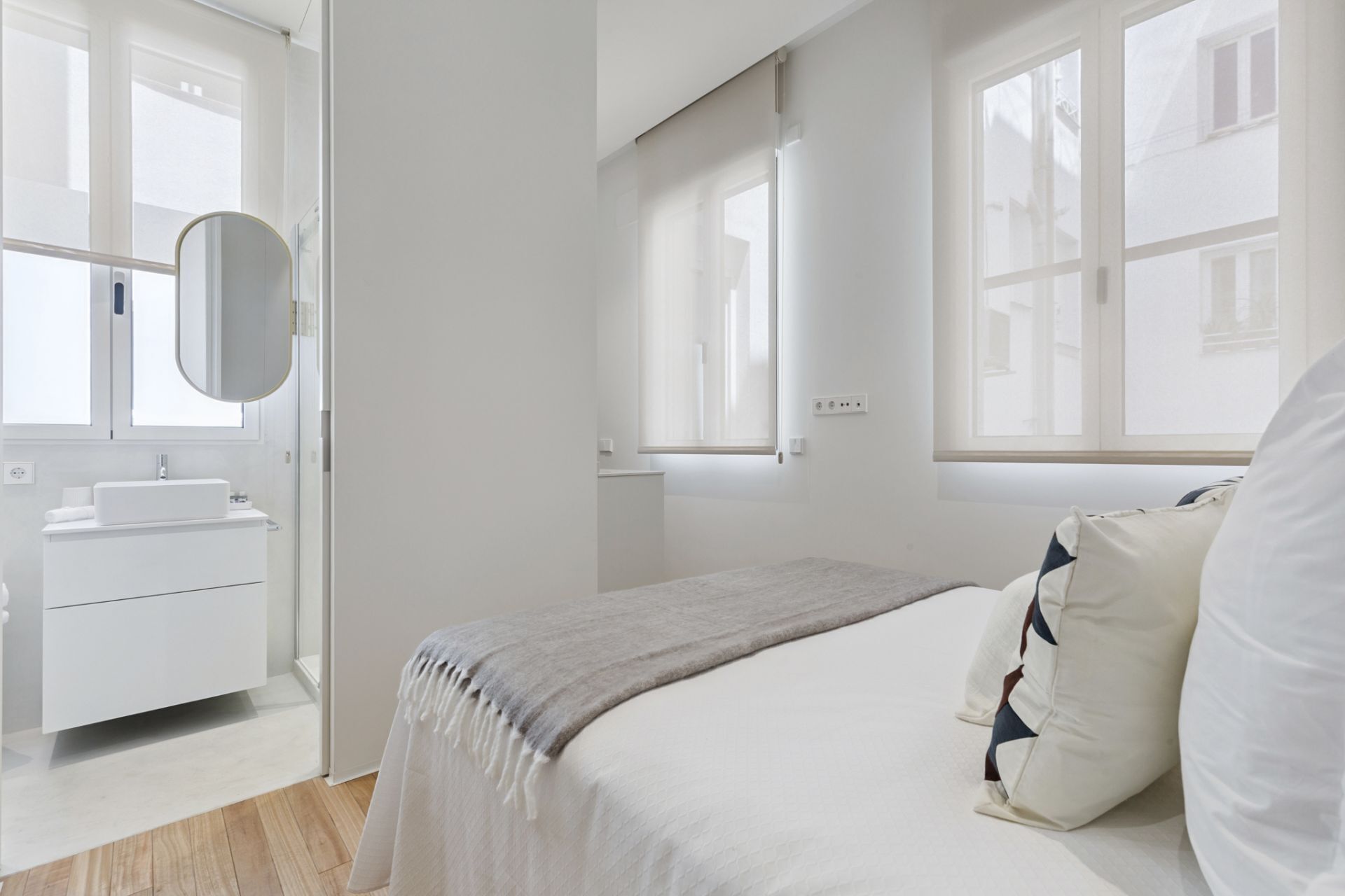 1 bedroom, iron/ironing board, bed sheets