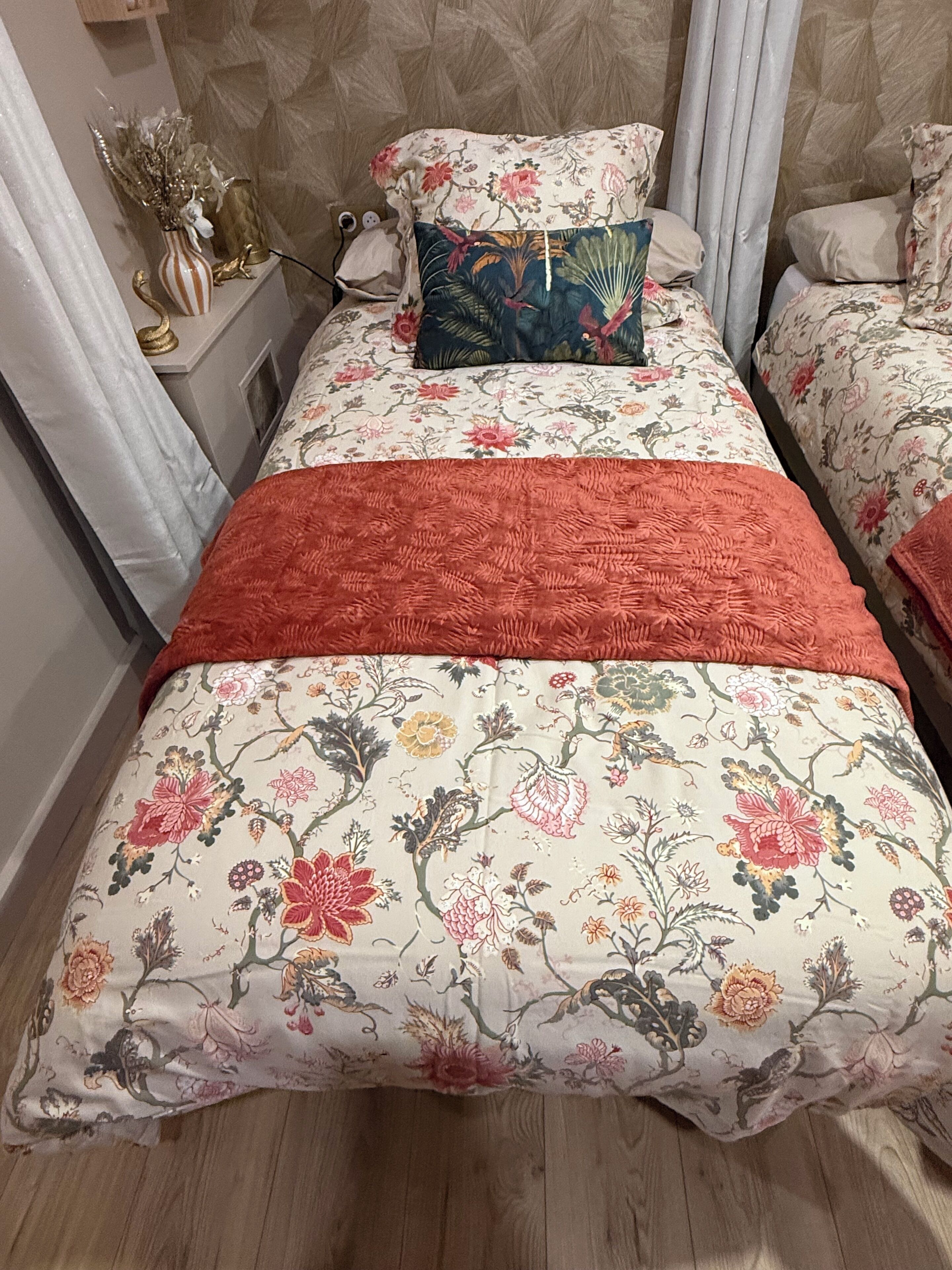 2 間睡房、書桌、熨斗/熨衫板、Wi-Fi