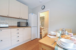 Dining - 4 Polgrain Turning (Bodmin)