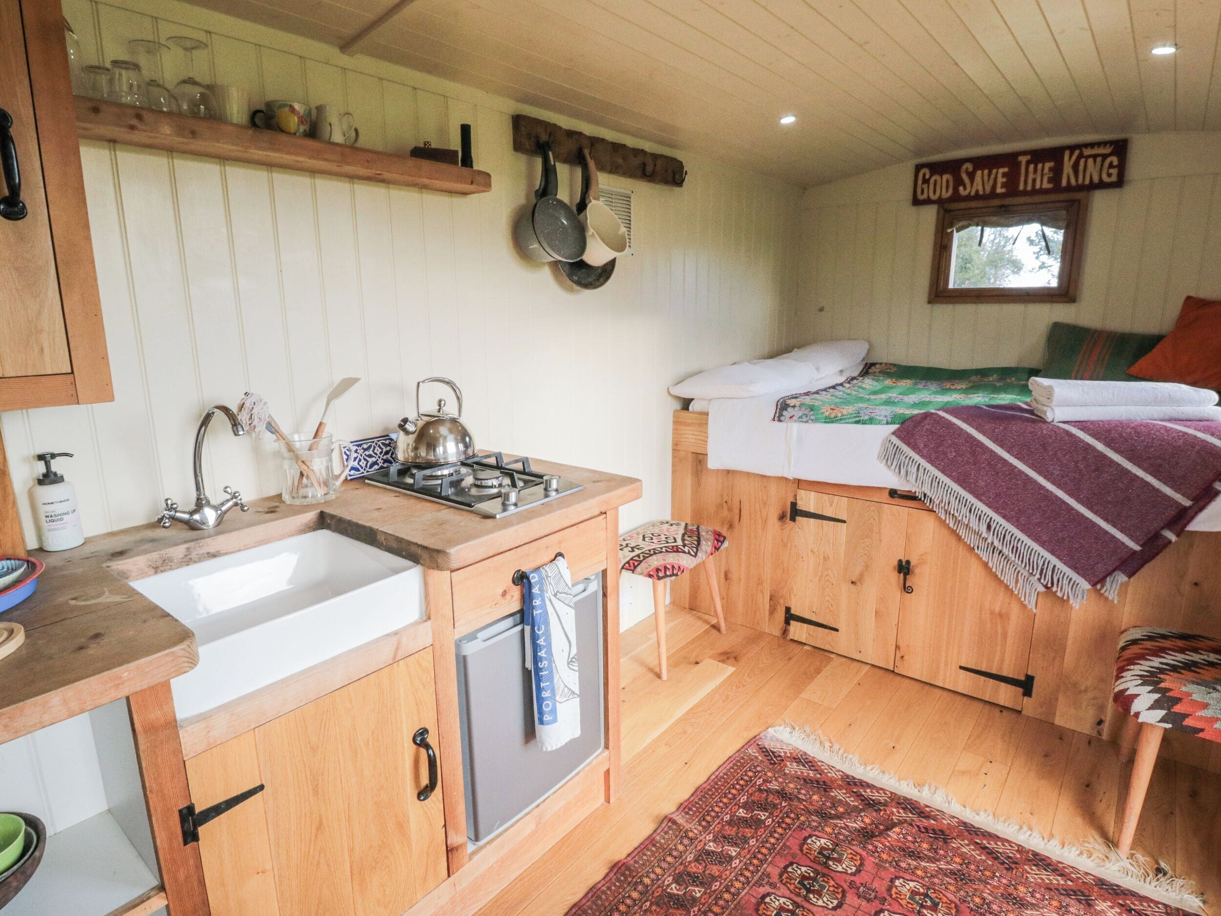 1 bedroom, individually decorated, individually furnished, free WiFi