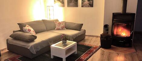 Televisie en een open haard