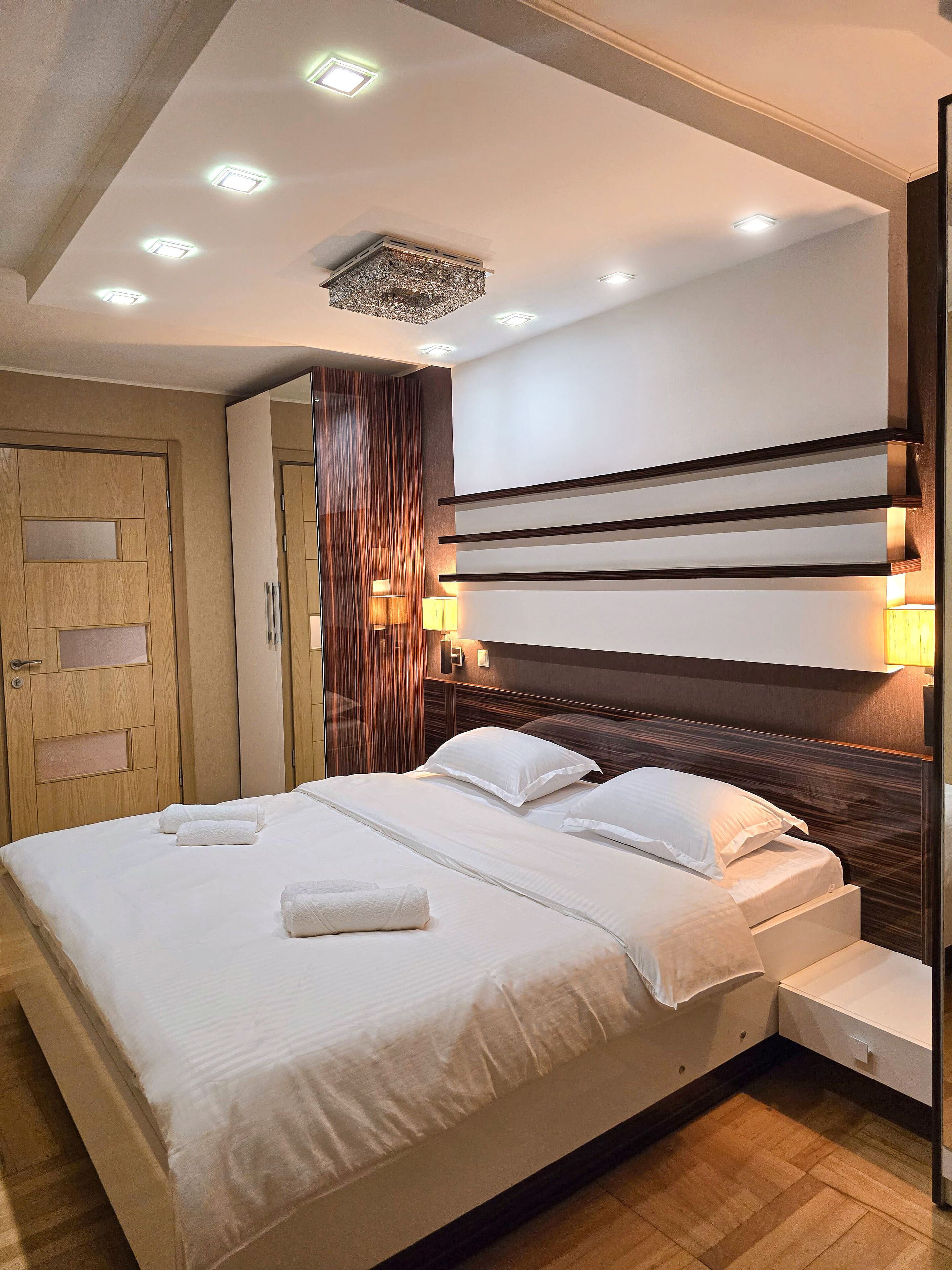 3 quartos, ferros/tábuas de passar roupa, Wi-Fi, roupa de cama