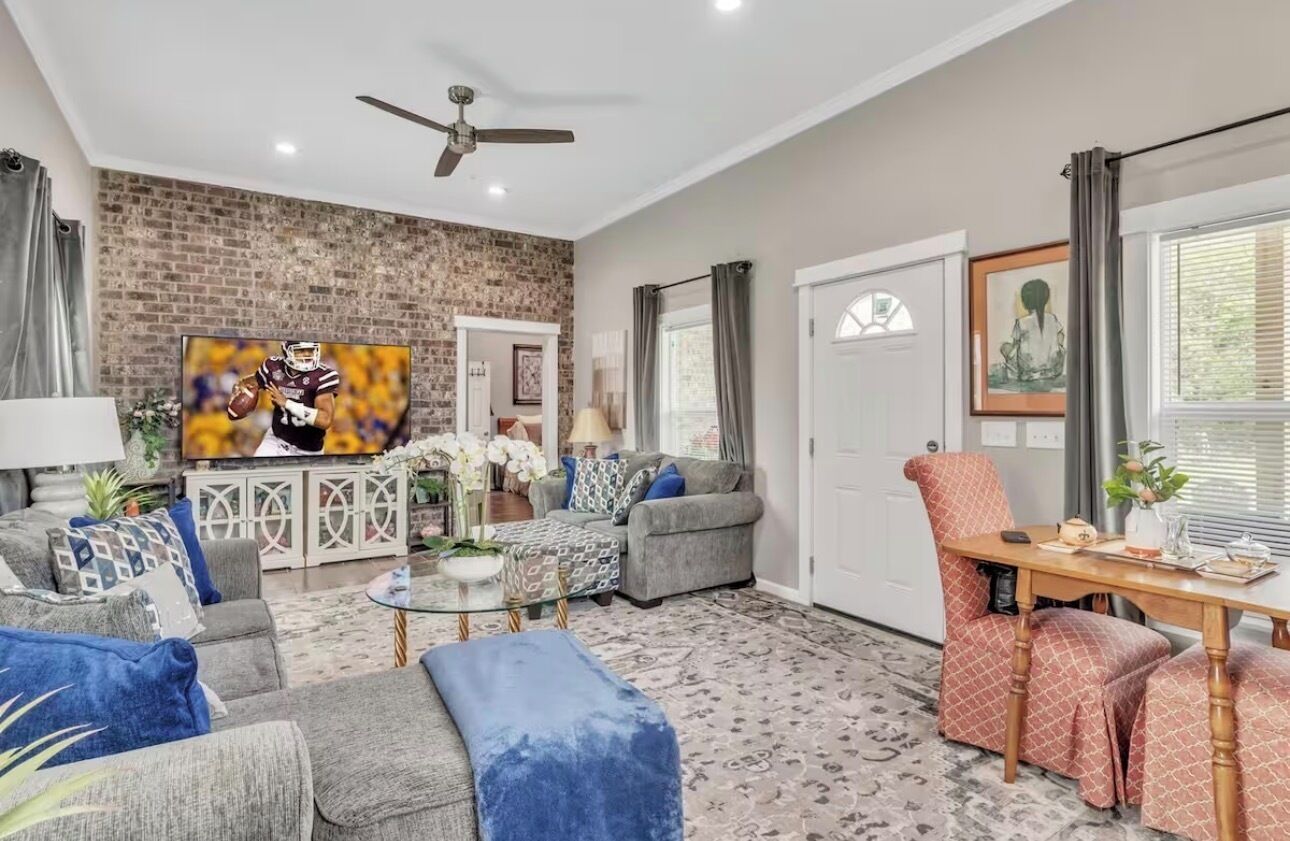 Télévision, cheminée