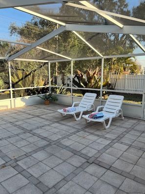 Property grounds - Modern house with pool near Downtown (Lakeland)