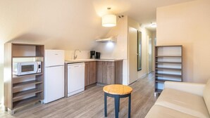 Interior - Balcony, parking, ski locker, 33m², Saint Colomban des Villards (Saint-Colomban-des-Villards)