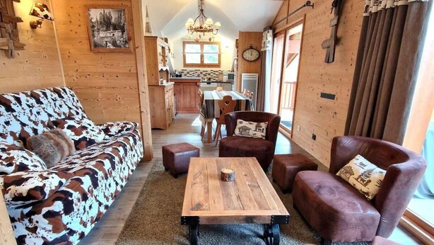 Living area - 100m from ski slopes, 2nd floor, balcony, ski locker, 90m², Valfréjus (Valfréjus)