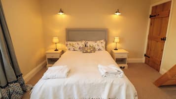 3 bedrooms, individually decorated, individually furnished, free WiFi