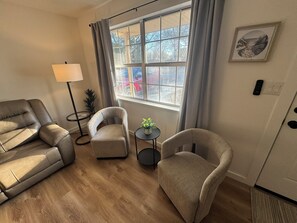 スマートテレビ、ステレオ