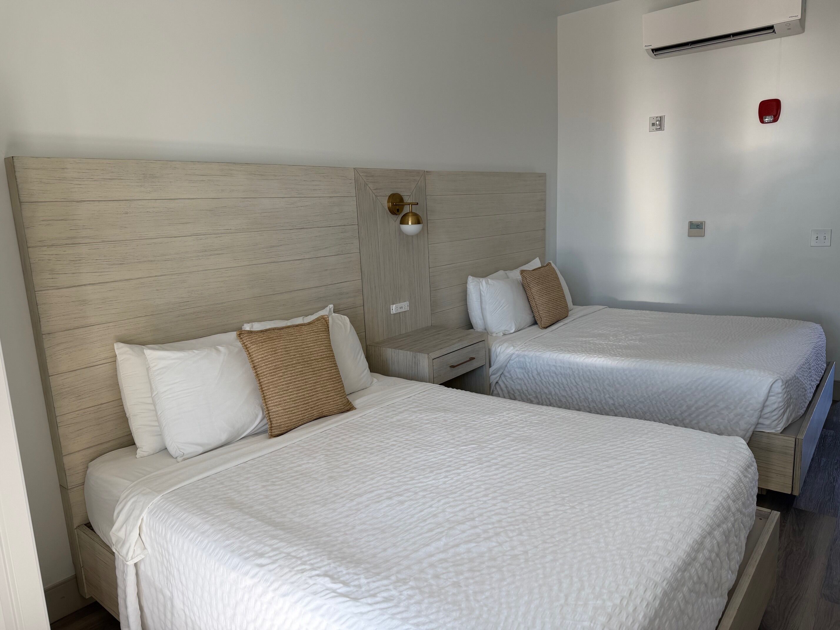Standard Double Room, Balcony, Ocean View | Iron/ironing board, free WiFi