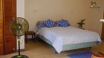 1 chambre, fer et planche Ă repasser, Wi-Fi, draps fournis