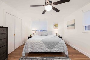 2 bedrooms, desk, iron/ironing board, WiFi - Millcreek Basecamp - Pet friendly and Convenient! (Salt Lake City)