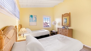 House (4 Bedrooms) | Interior - Oceanfront Atelier by Avantstay Beachfront Balboa Peninsula Escape (Newport Beach)