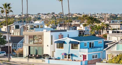 Oceanfront Atelier by Avantstay Beachfront Balboa Peninsula Escape