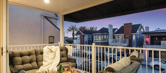 Seabright Sky by Avantstay Top-floor West Newport Retreat Balcony Near Beach + Cafes