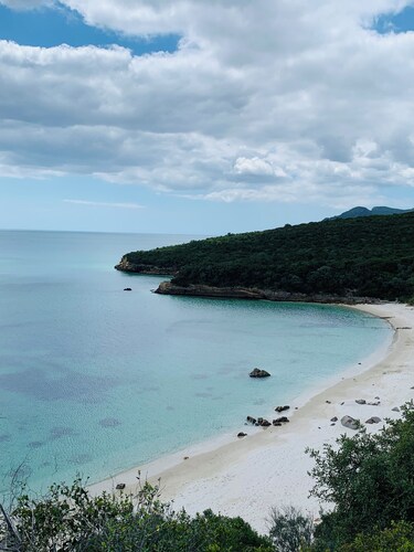 Beautiful home in the heart of Arrabida with stunning beaches near by .