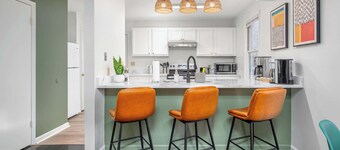 2BR 2BA Close to Downtown Cary